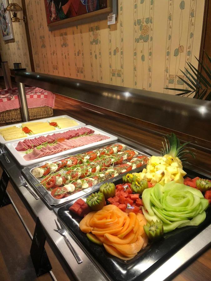 Hotel Restaurant 'T Heerenlogement هرلينجن المظهر الخارجي الصورة
